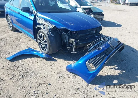 2023 Volkswagen Jetta 1.5T Sport из США, поврежденный, VIN 3VWBM7BU3PM015912